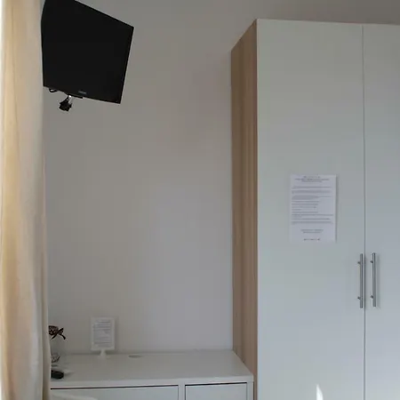 Apartment Simply House In Bari